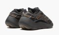adidas-yeezy-yeezy-700-v3-clay-brown_16231742_30920763_800