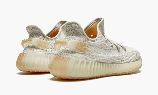 adidas-yeezy-yeezy-boost-350-v2-light_17253887_35370686_2048 adidas-yeezy-yeezy-boost-350-v2-light_17253887_35370686_2048