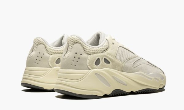 adidas-yeezy-yeezy-boost-700-analog_14050240_27499516_800 adidas-yeezy-yeezy-boost-700-analog_14050240_27499516_800