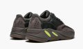adidas-yeezy-yeezy-boost-700-mauve_13463457_27494248_800