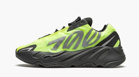 Yeezys Boost 700 MNVN "Phosphor"