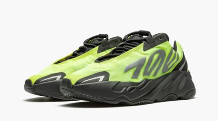 adidas-yeezy-yeezy-boost-700-mnvn-phosphor_15434041_27552138_800