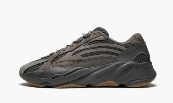 adidas-yeezy-yeezy-boost-700-v2-geode_13861453_27497726_800 adidas-yeezy-yeezy-boost-700-v2-geode_13861453_27497726_800