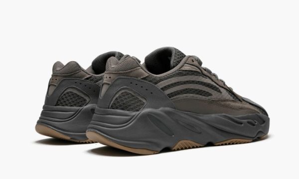 adidas-yeezy-yeezy-boost-700-v2-geode_13861453_27497727_800 adidas-yeezy-yeezy-boost-700-v2-geode_13861453_27497727_800