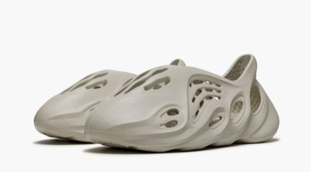 adidas-yeezy-yeezy-foam-rnnr-sand_16658089_32536106_800