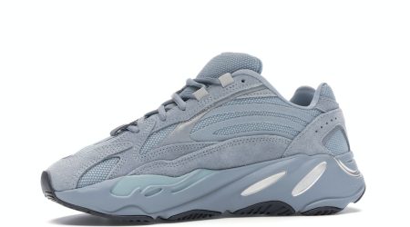 Yeezys Boost 700 V2 "Hospital Blue"