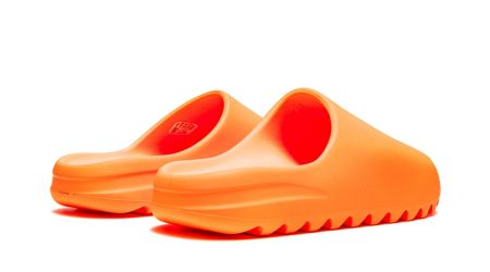 adidas-yeezy-yeezy-slides-enflame-orange_16986060_43039578_2048
