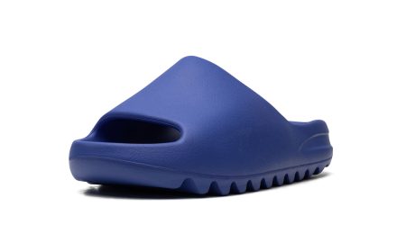 adidas-yeezy-slide-azure_20362205_45671508_2048